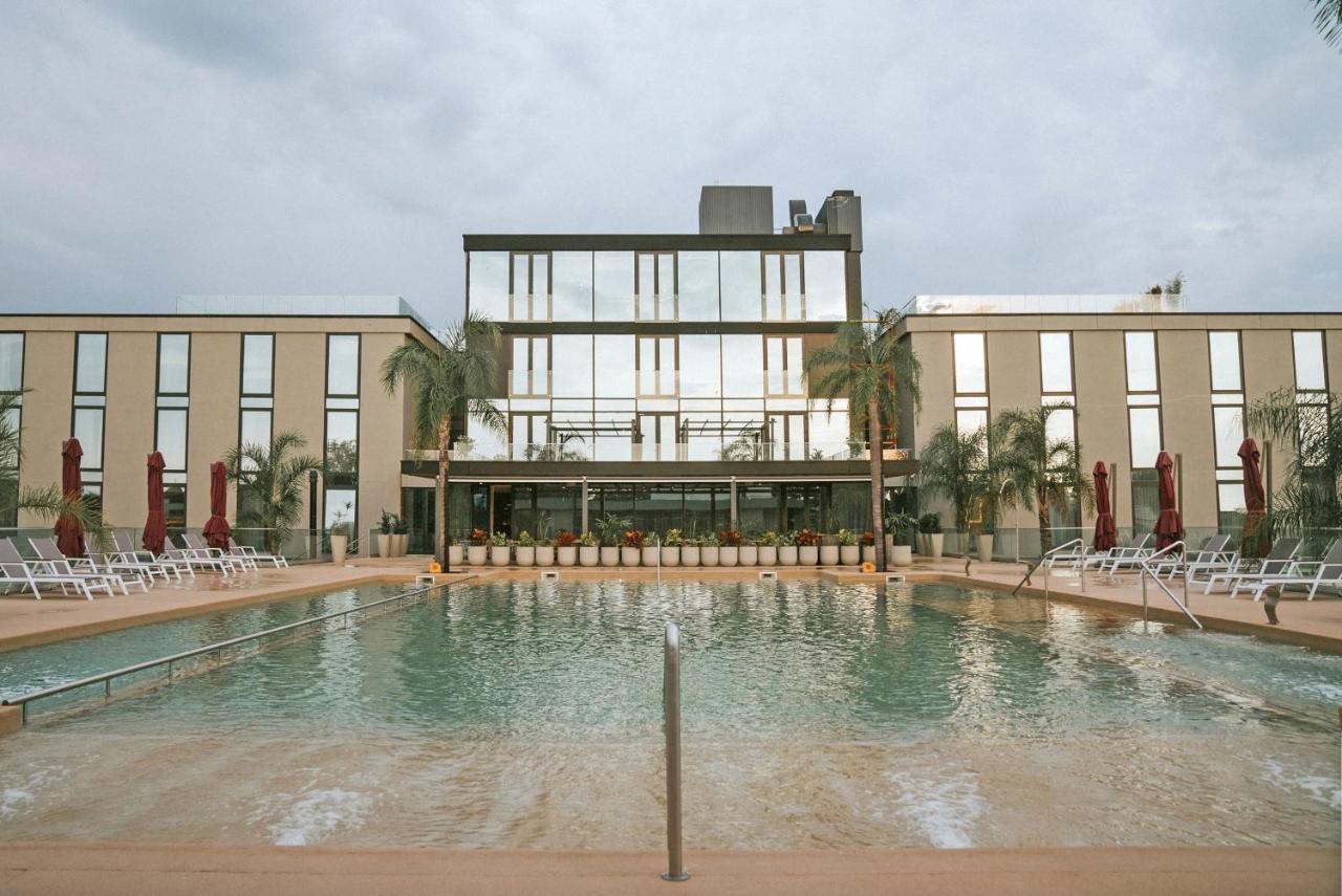 Howard Johnson Plaza La Ribera レシステンシア エクステリア 写真