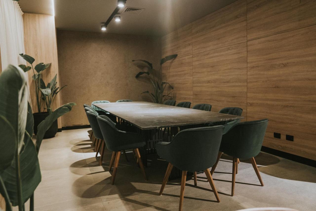 Howard Johnson Plaza La Ribera レシステンシア エクステリア 写真